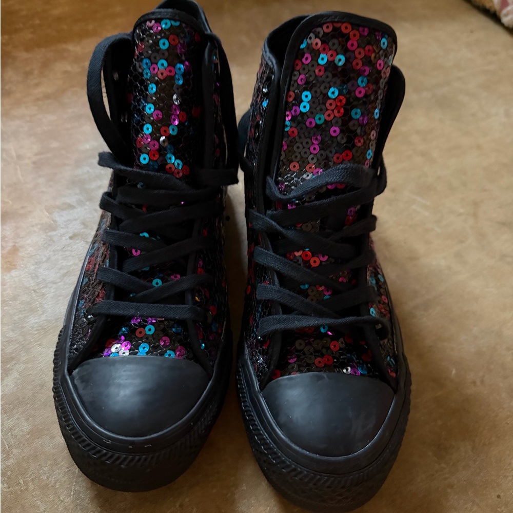 Converse Black Interior Label Women's Size 7 Sneakers